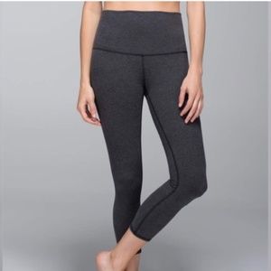 Lululemon Wunder Under Crops